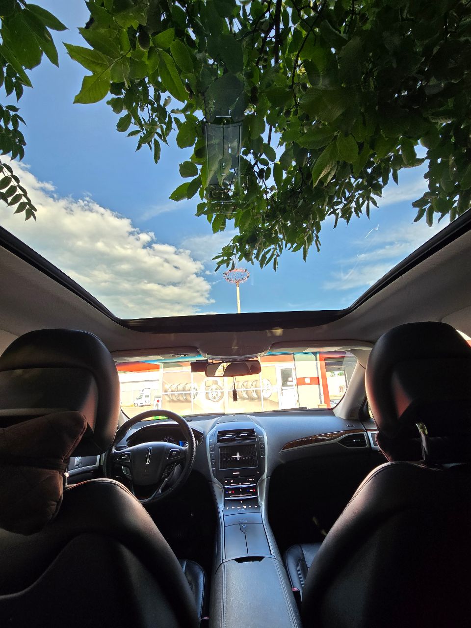 Lincoln MKZ - фото 3