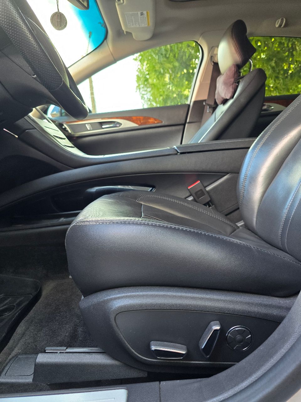 Lincoln MKZ - фото 4