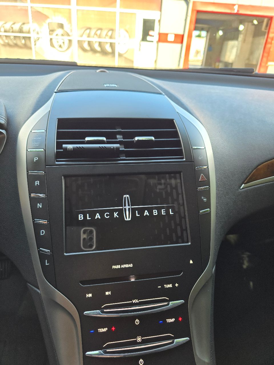 Lincoln MKZ - фото 6
