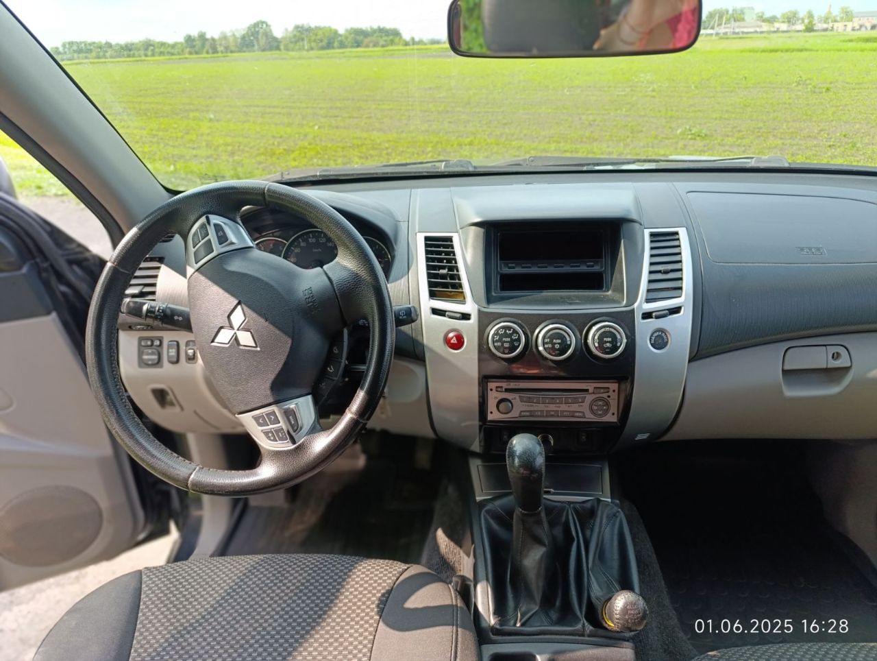 Mitsubishi Pajero Sport - фото 4