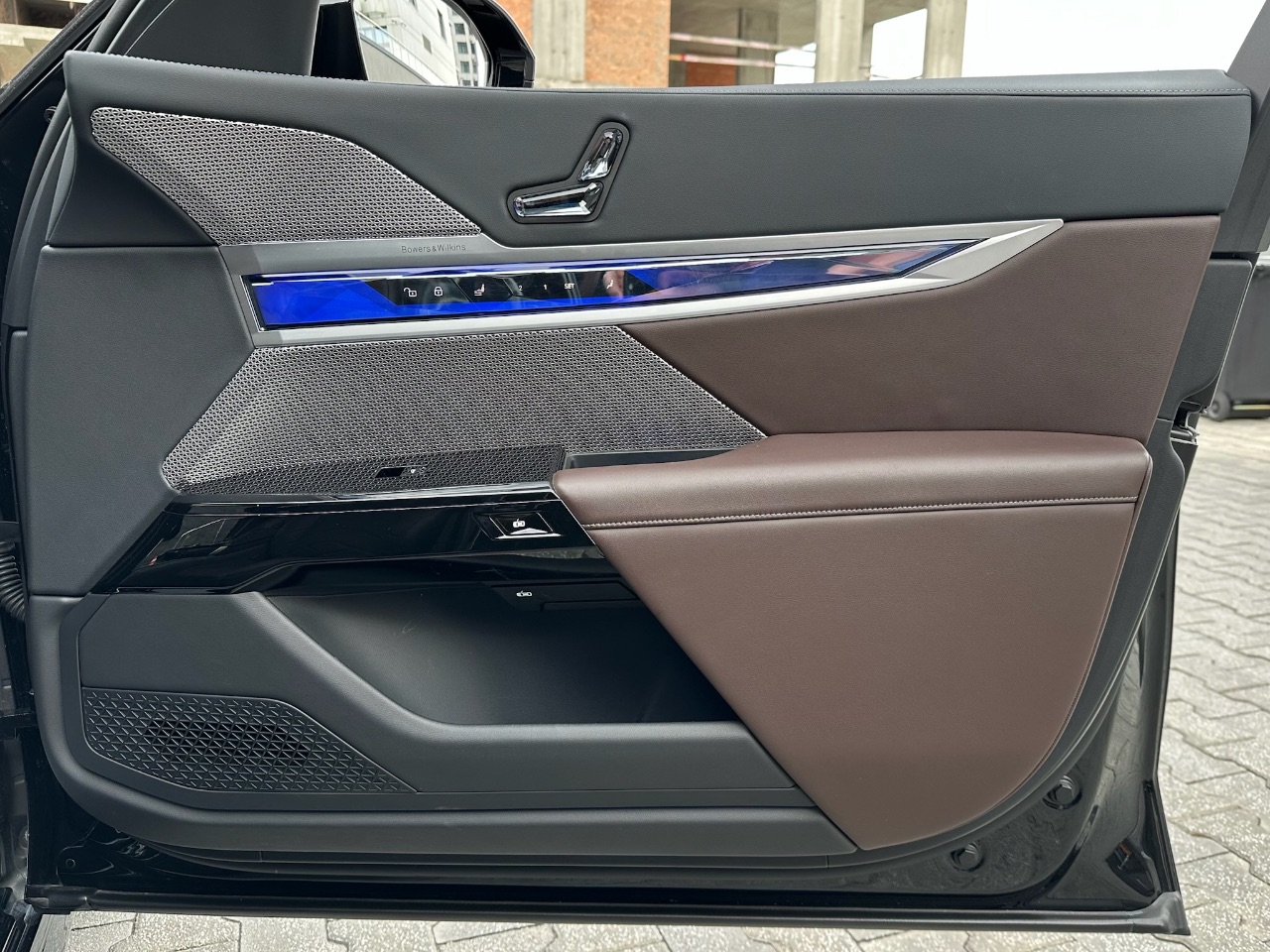 BMW 7 серії - фото 35