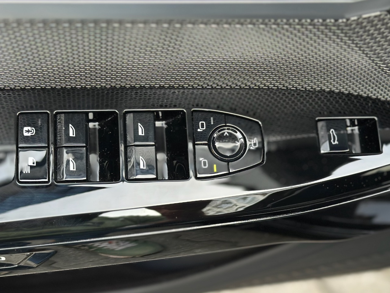 BMW 7 серії - фото 82