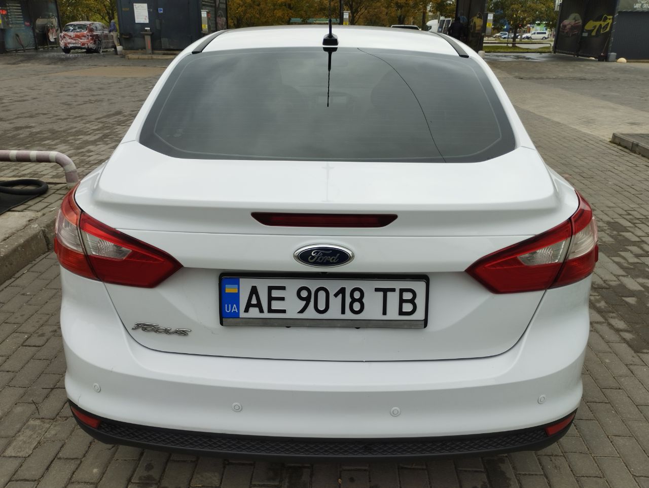 Ford Focus - фото 6
