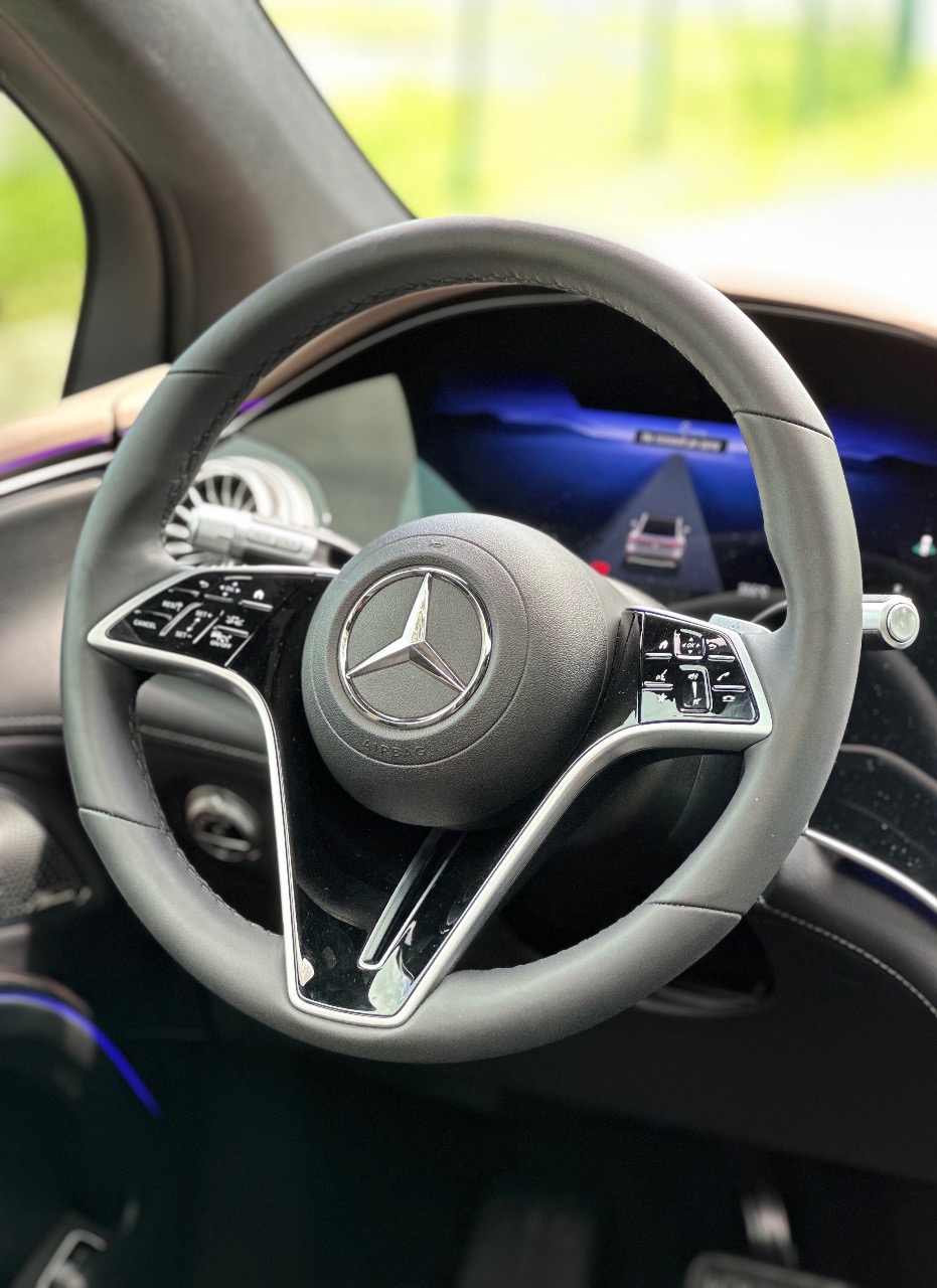 Mercedes-Benz EQS SUV - фото 3