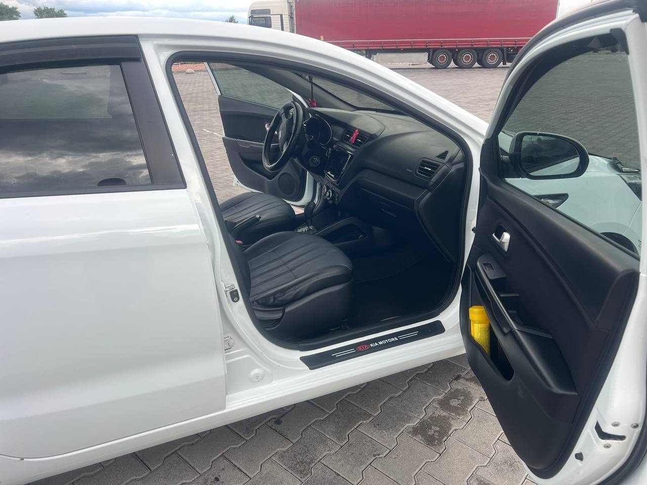 Kia Rio - фото 13