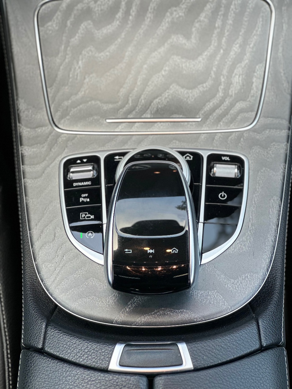 Mercedes-Benz CLS - фото 13