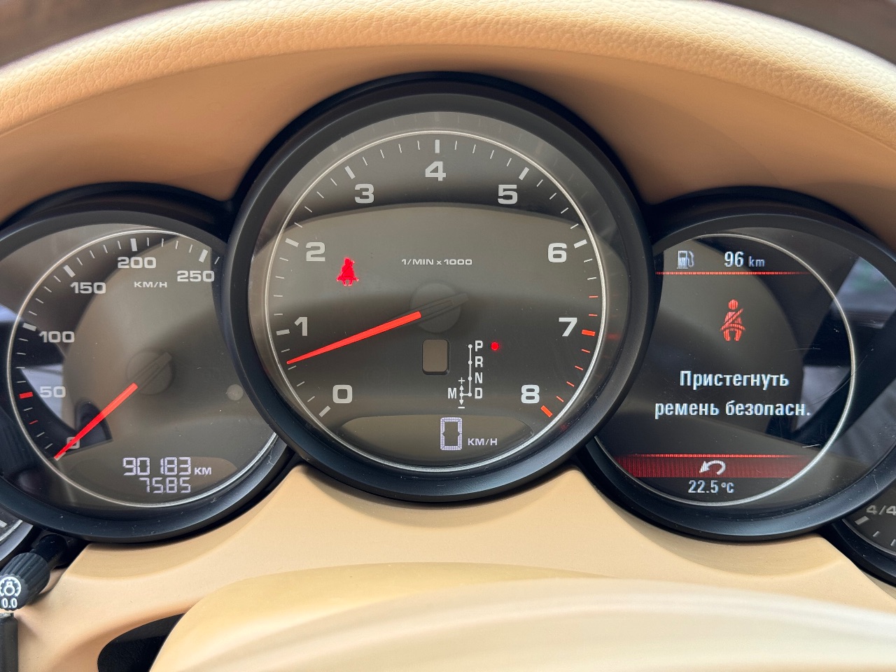 Porsche Cayenne - фото 15