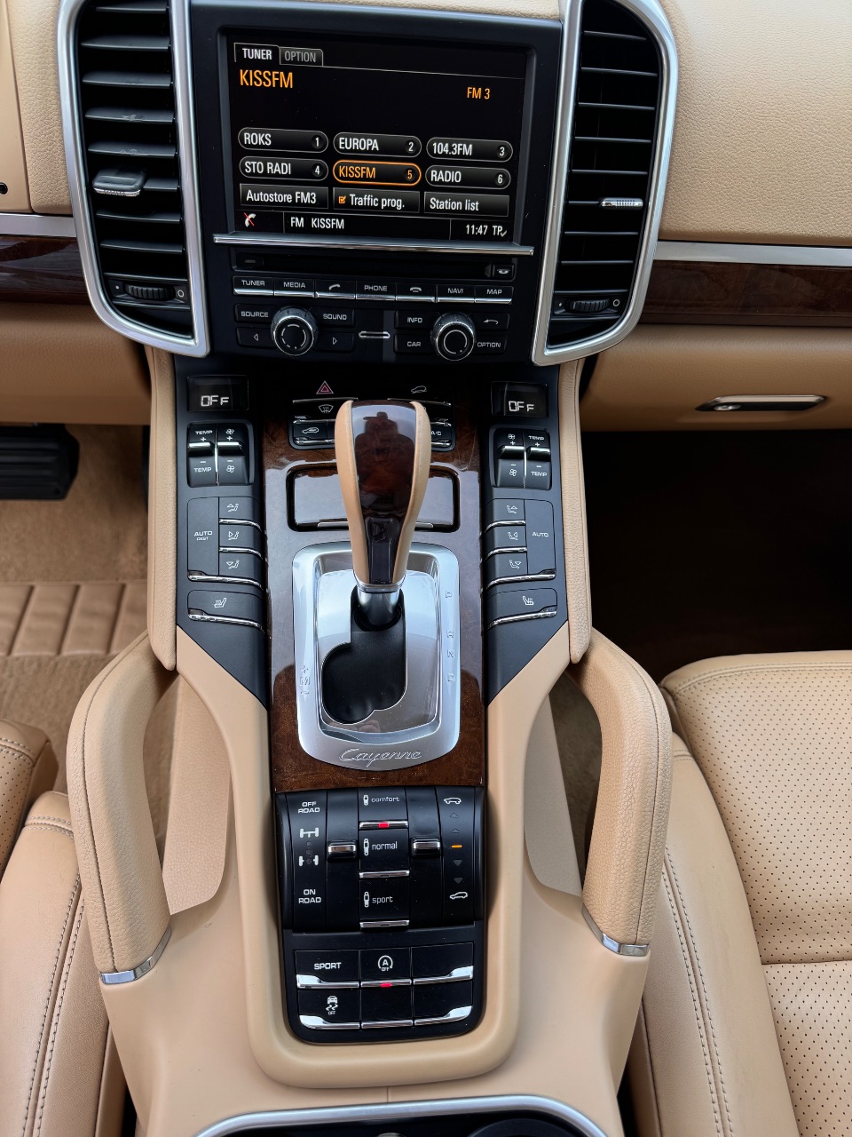 Porsche Cayenne - фото 25