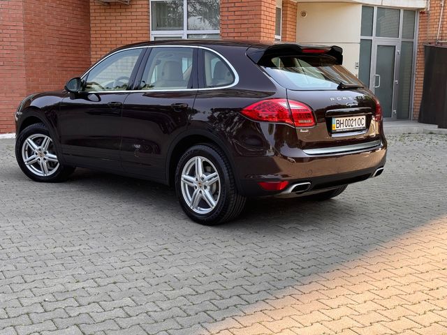 Porsche Cayenne - фото 4