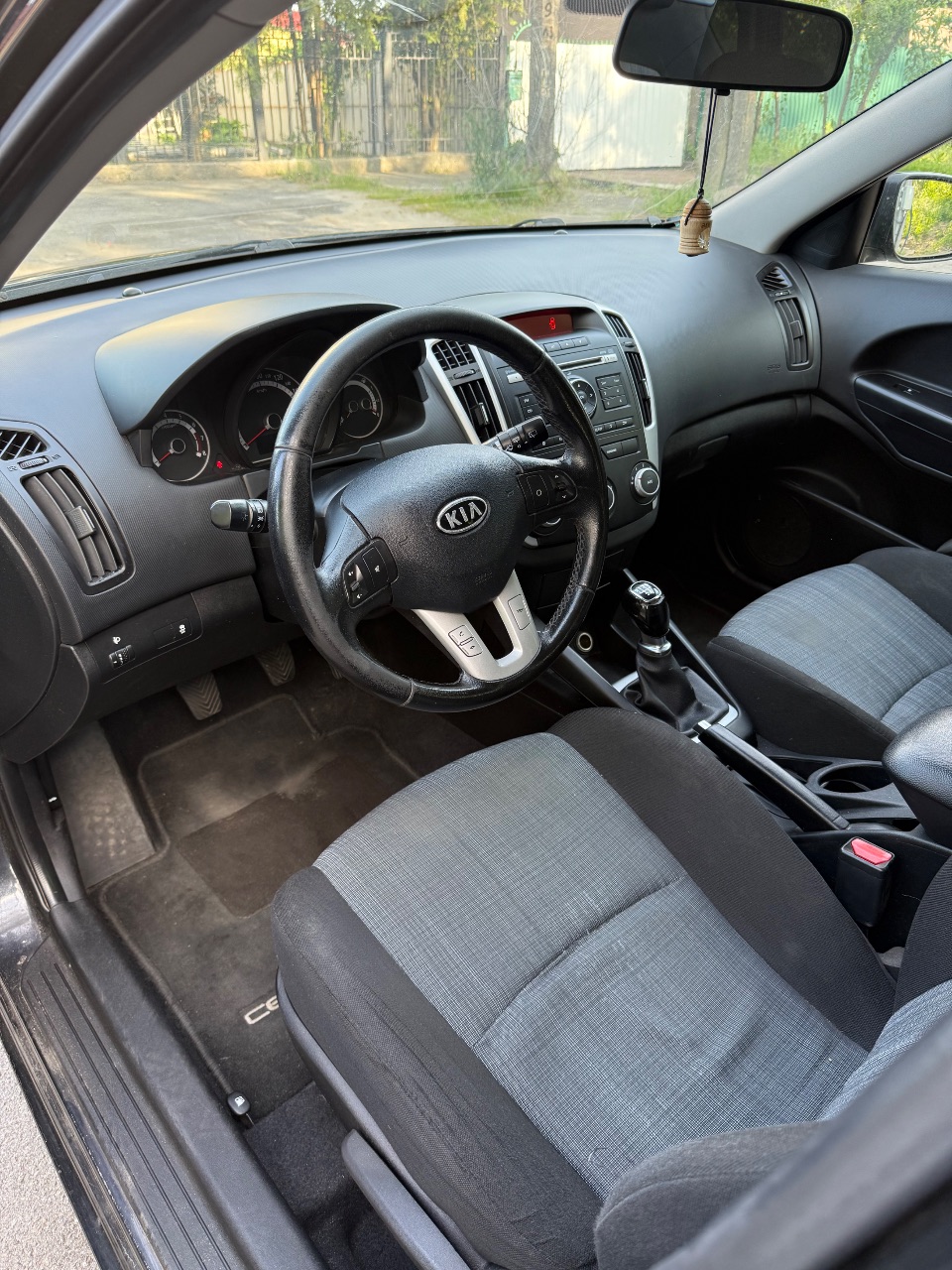 Kia Ceed - фото 10