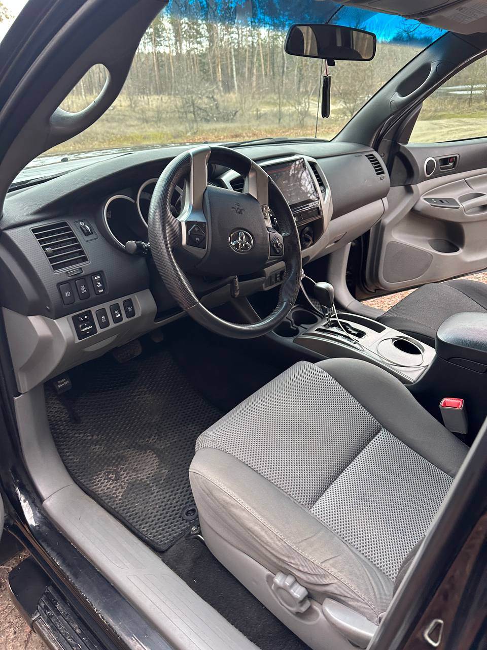 Toyota Tacoma - фото 31