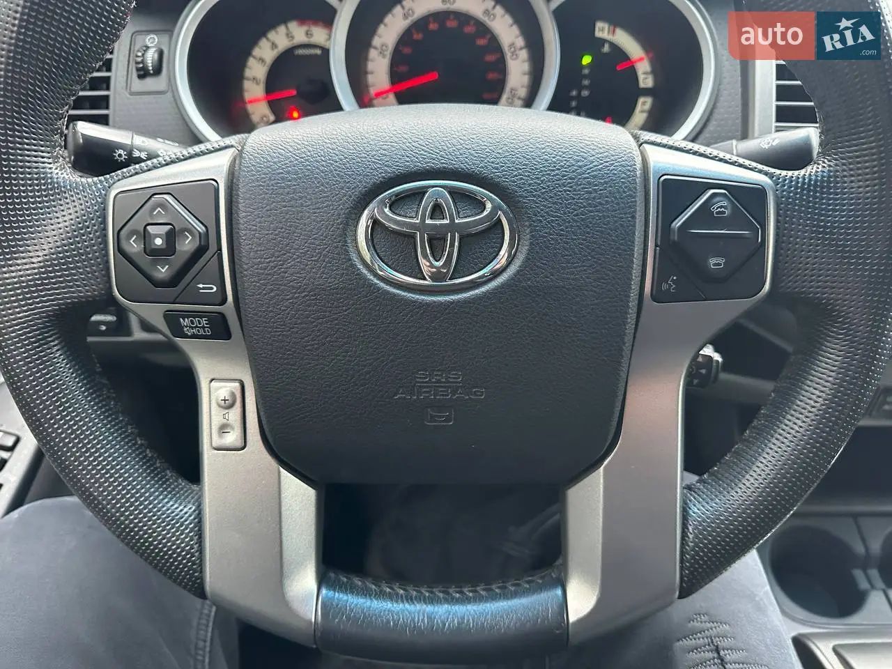 Toyota Tacoma - фото 33