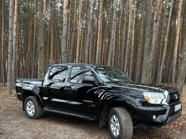 Toyota Tacoma - зображення 4