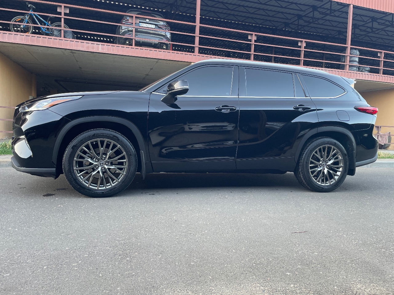 Toyota Highlander - фото 4