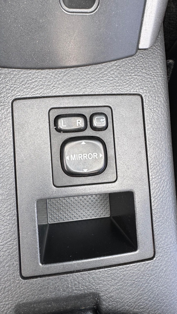 Toyota RAV4 - фото 15