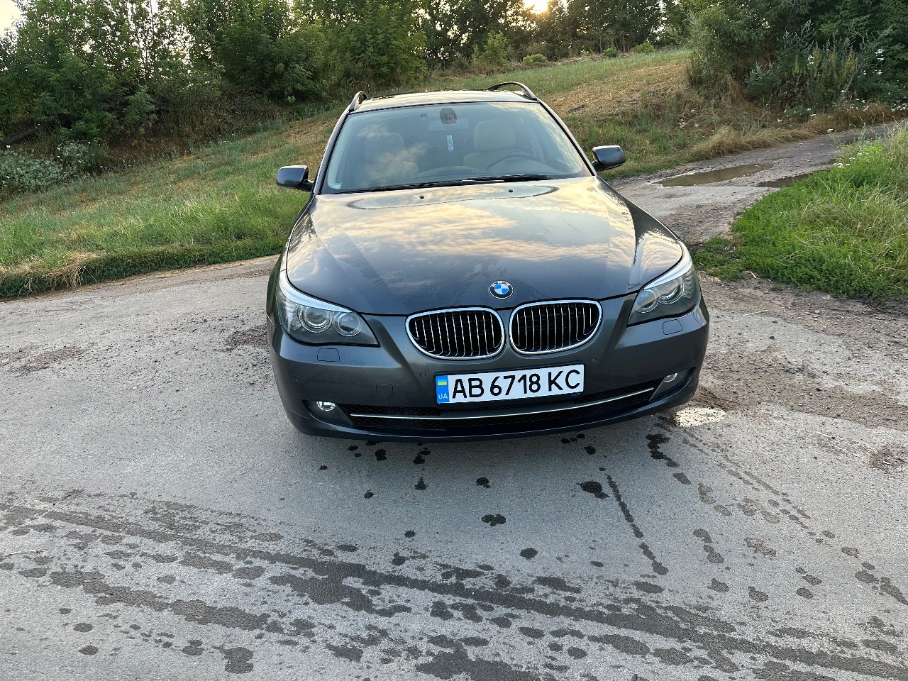 BMW 5 серії - фото 1