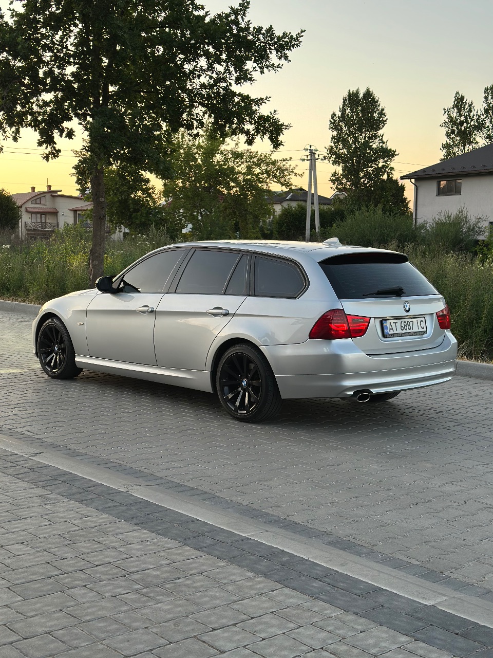 BMW 3 серії - фото 3