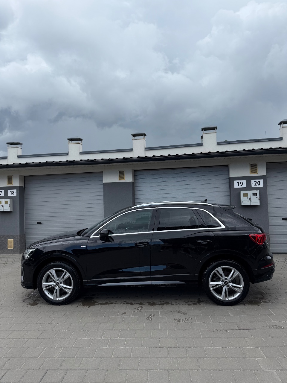 Audi Q3 - фото 5
