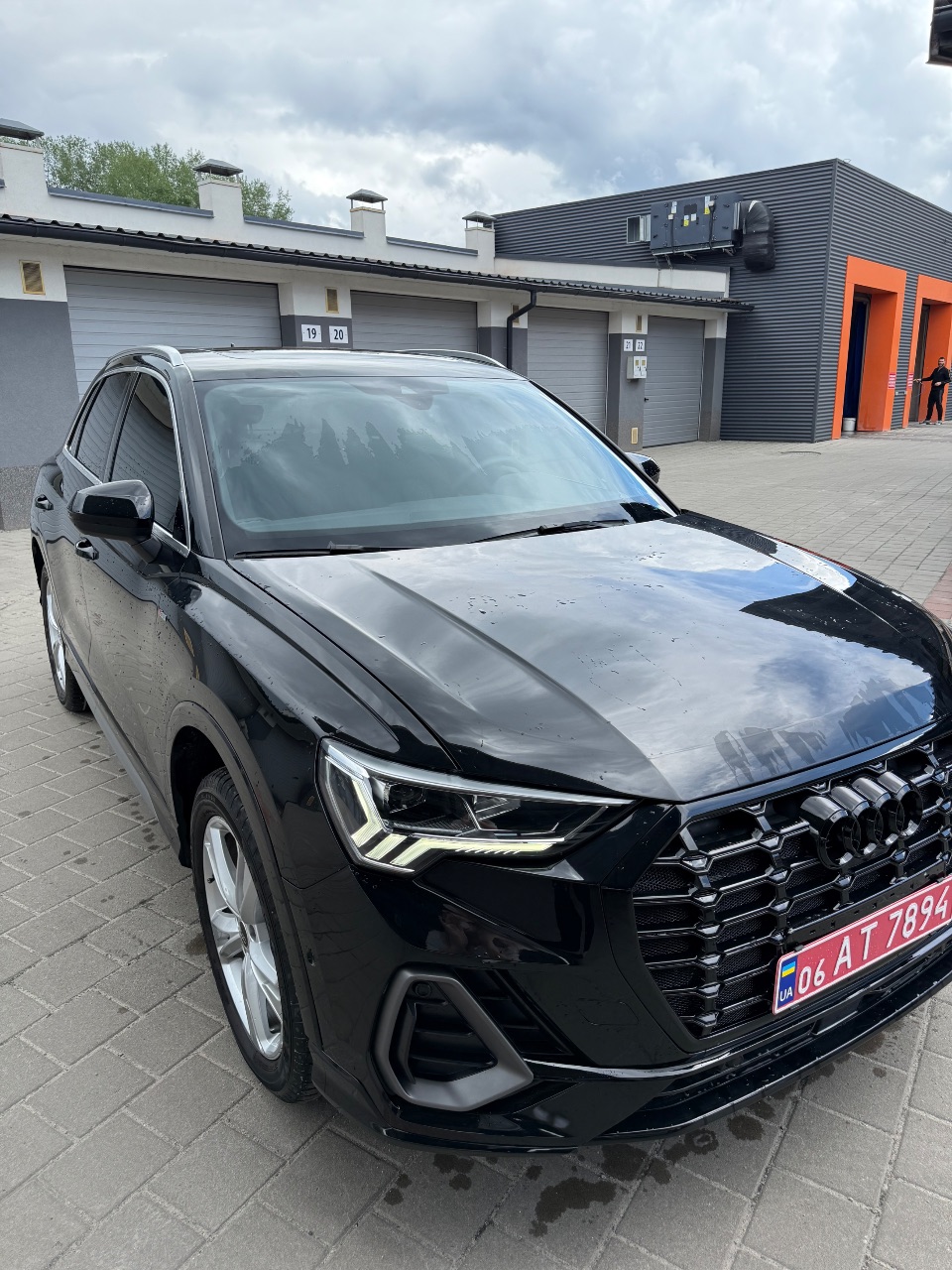 Audi Q3 - фото 10