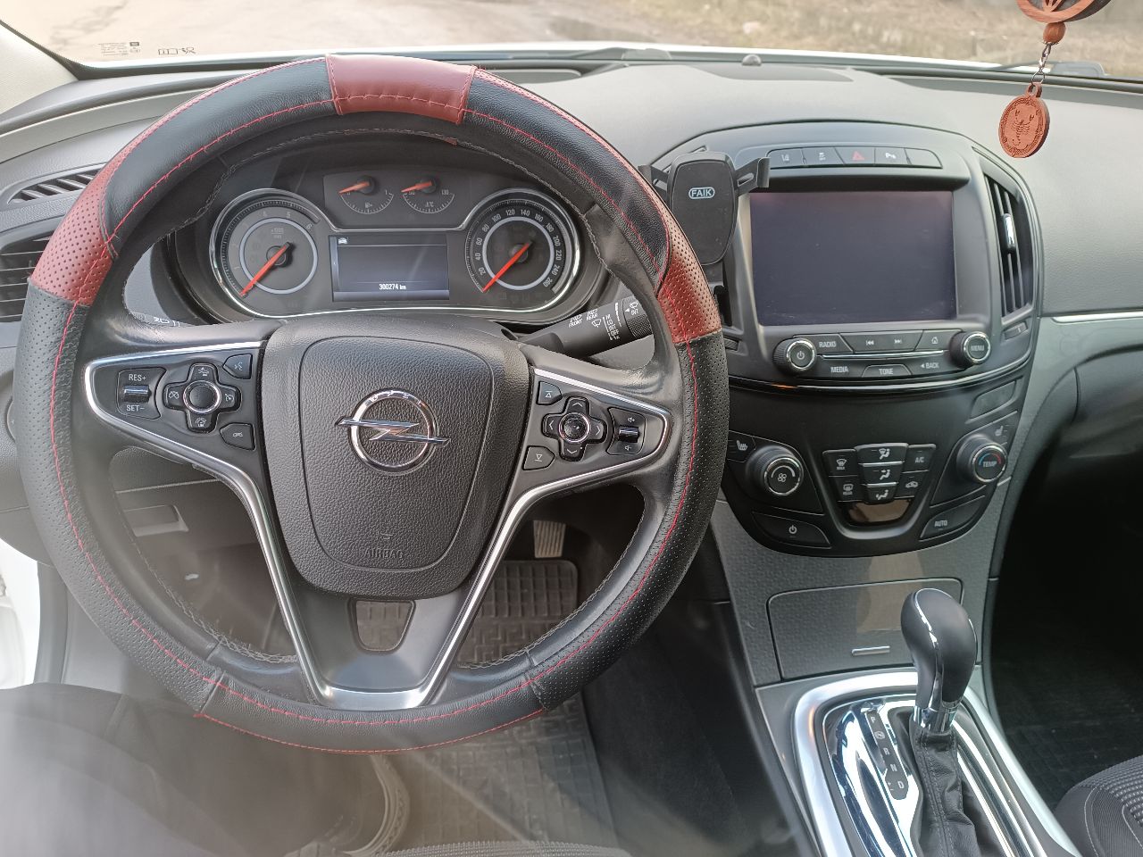 Opel Insignia - фото 5
