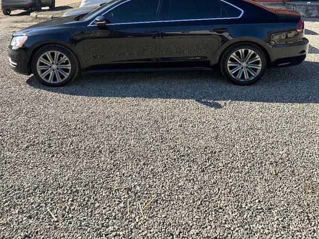 Volkswagen Passat 2011, Івано-Франківськ, $10 500 - зображення 1