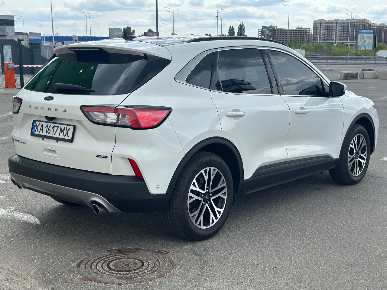 Ford Escape - фото 10