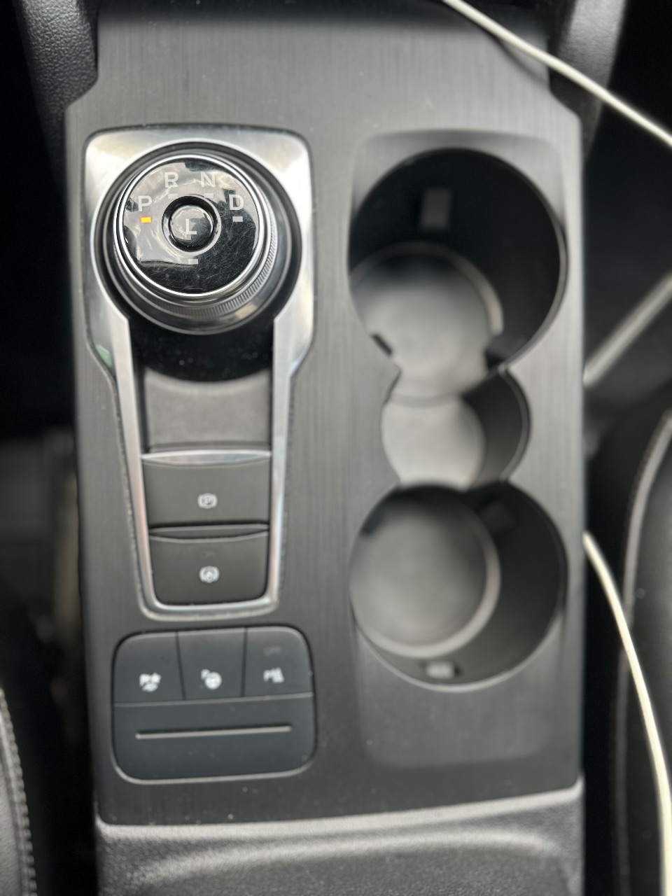 Ford Escape - фото 20