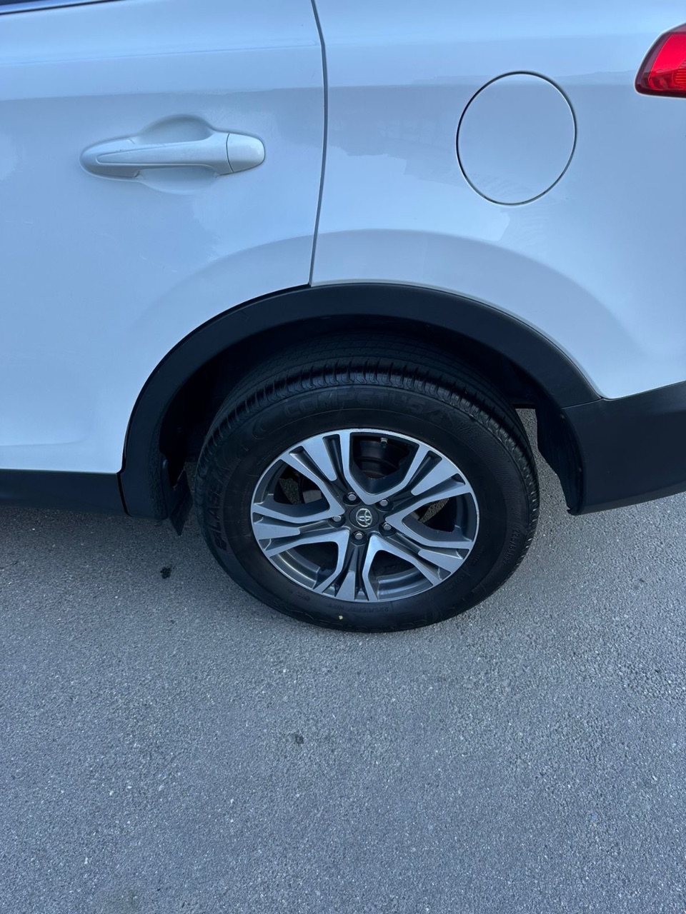 Toyota RAV4 - фото 16