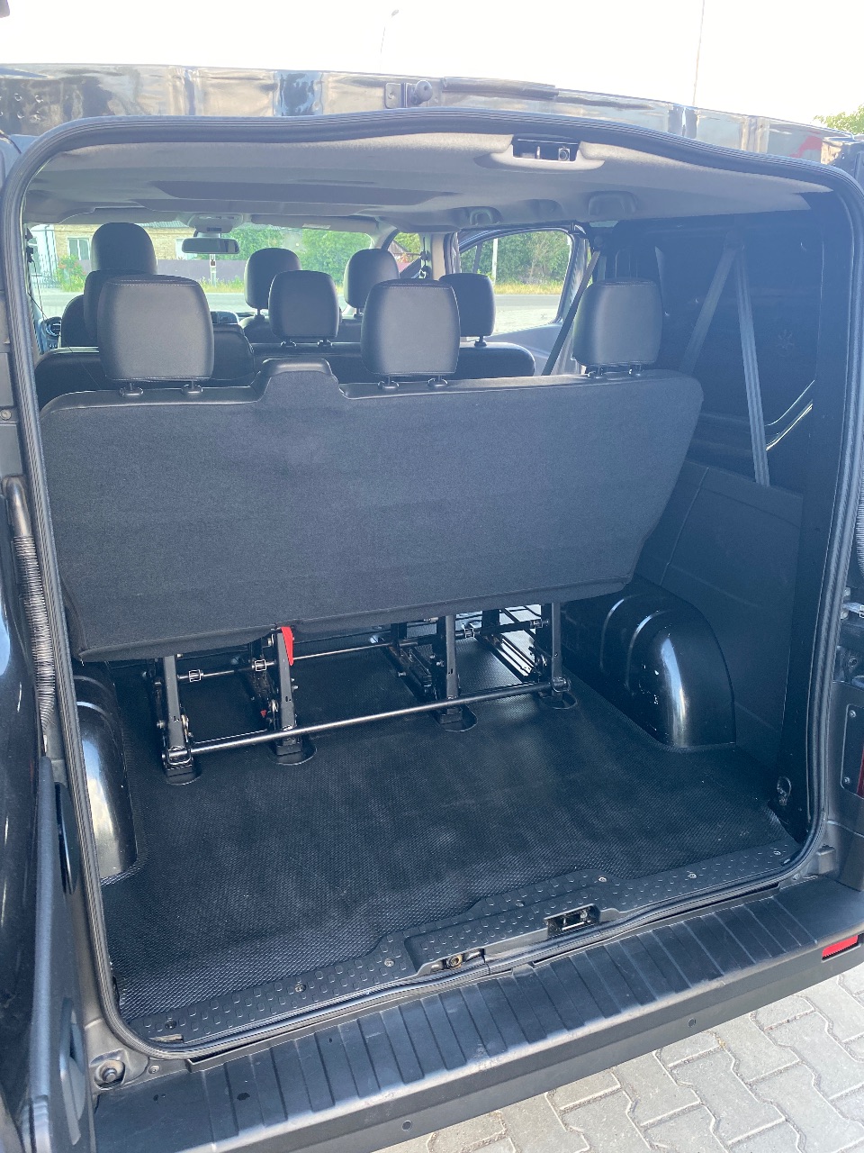 Opel Vivaro - фото 22