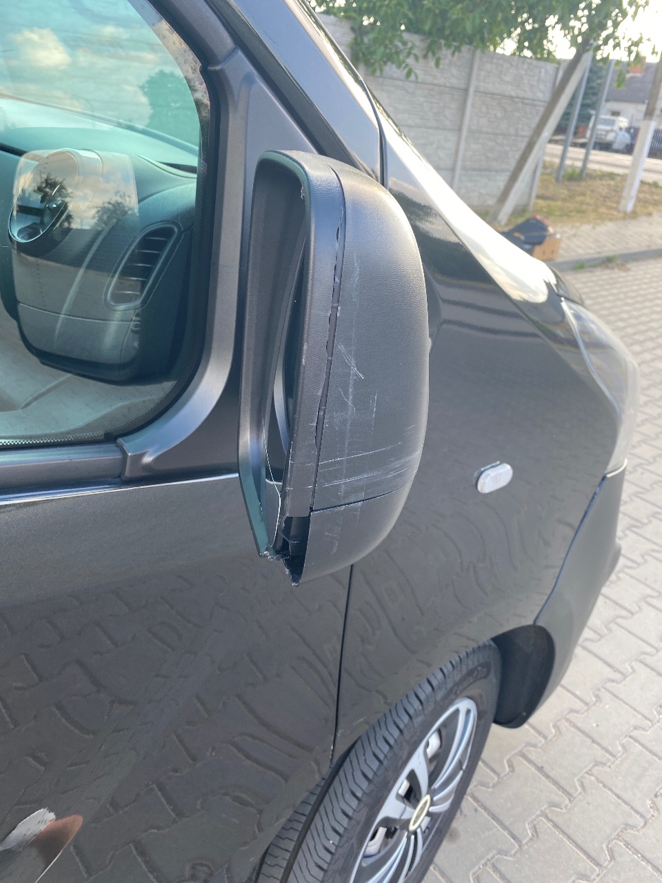 Opel Vivaro - фото 10