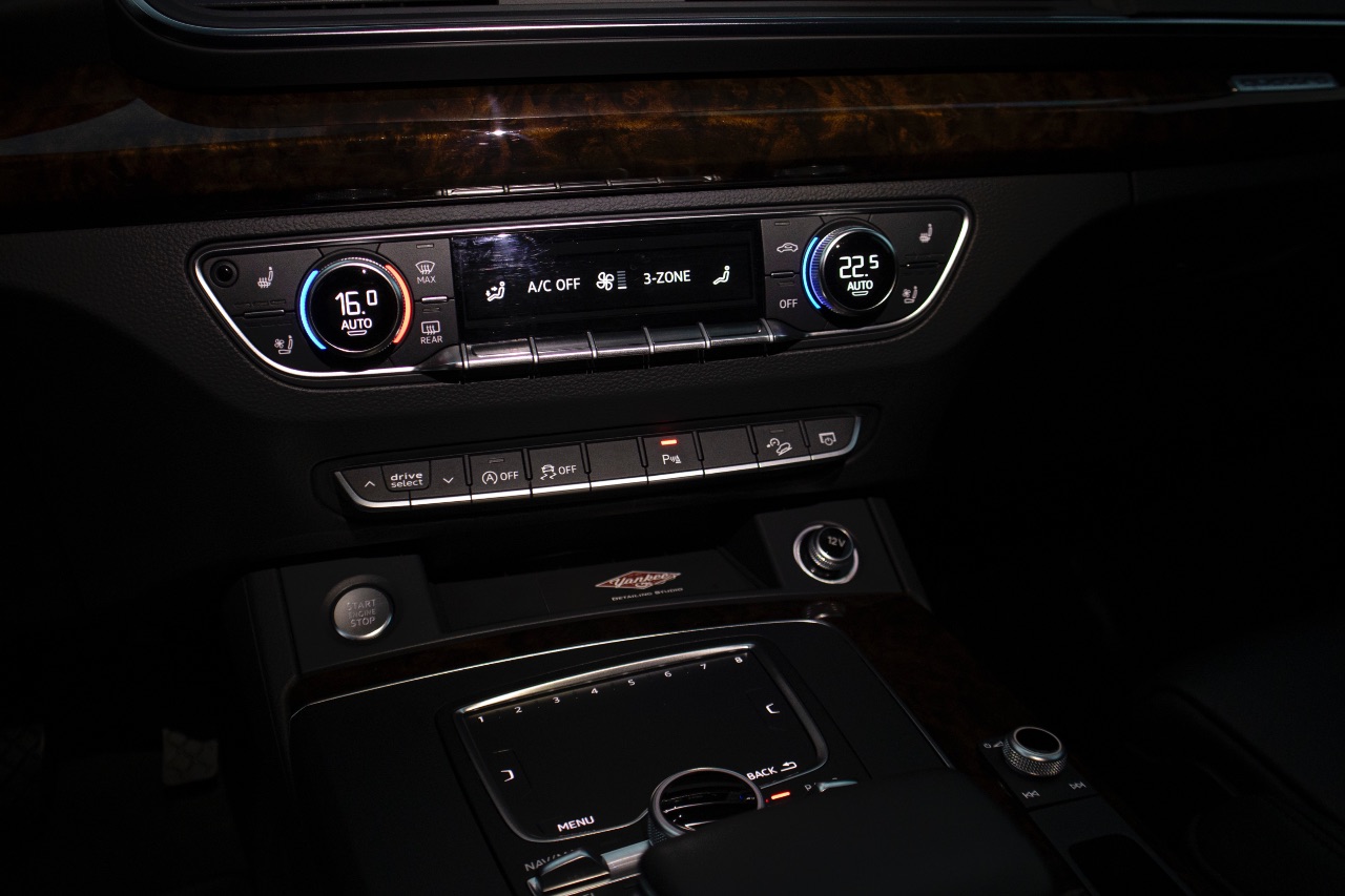 Audi Q5 - фото 34