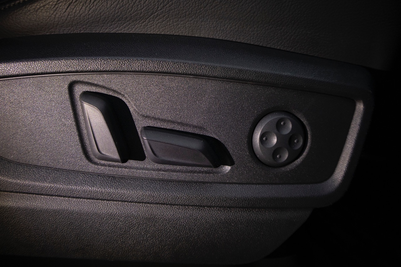 Audi Q5 - фото 25