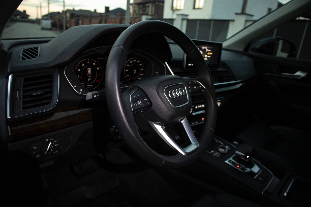 Audi Q5 - фото 35