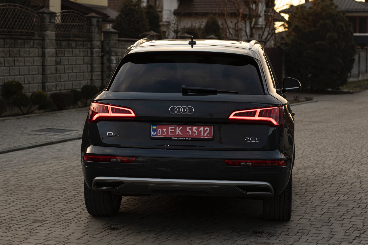 Audi Q5 - фото 8