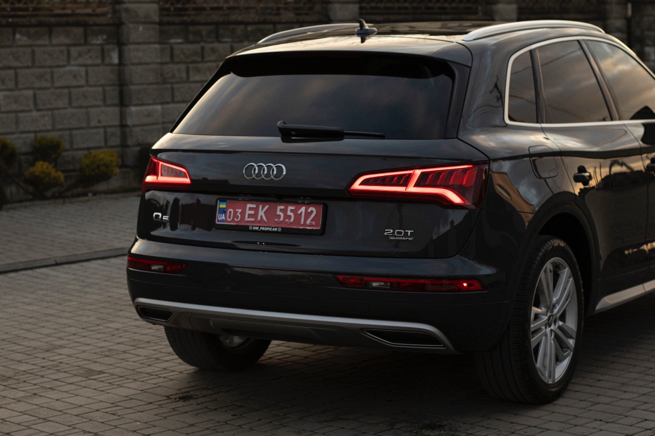 Audi Q5 - фото 7