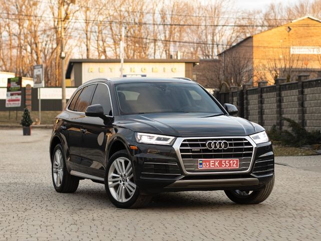 Audi Q5 - фото 1