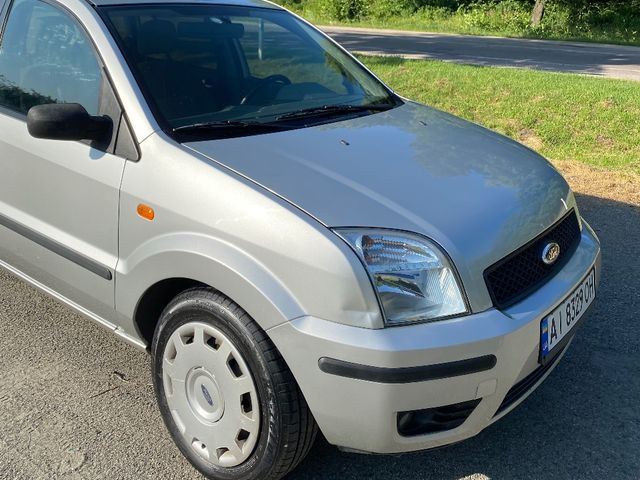 Ford Fusion - зображення 3