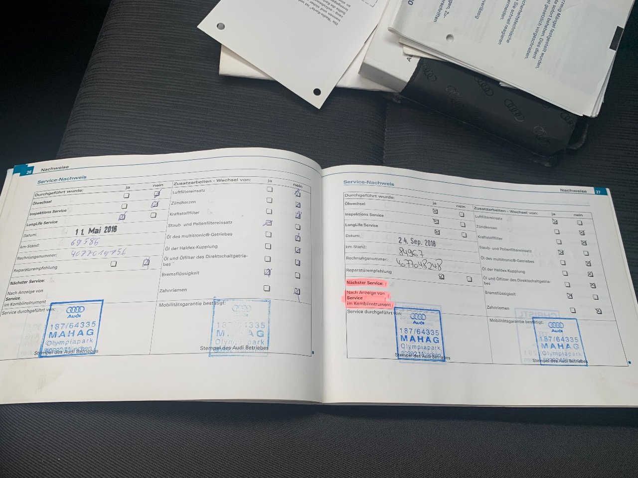 Audi A4 - фото 10