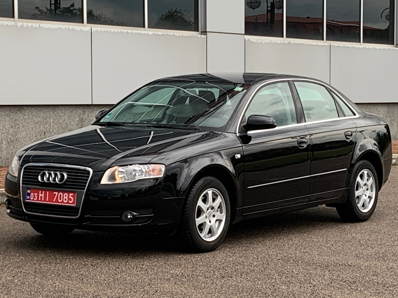 Audi A4 - фото 3