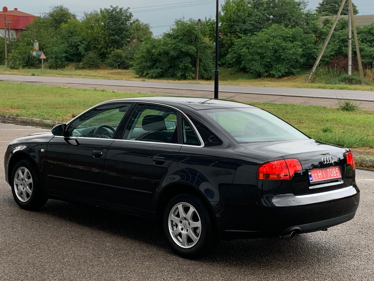 Audi A4 - фото 5