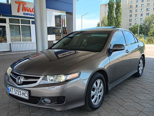 Honda Accord - фото 1