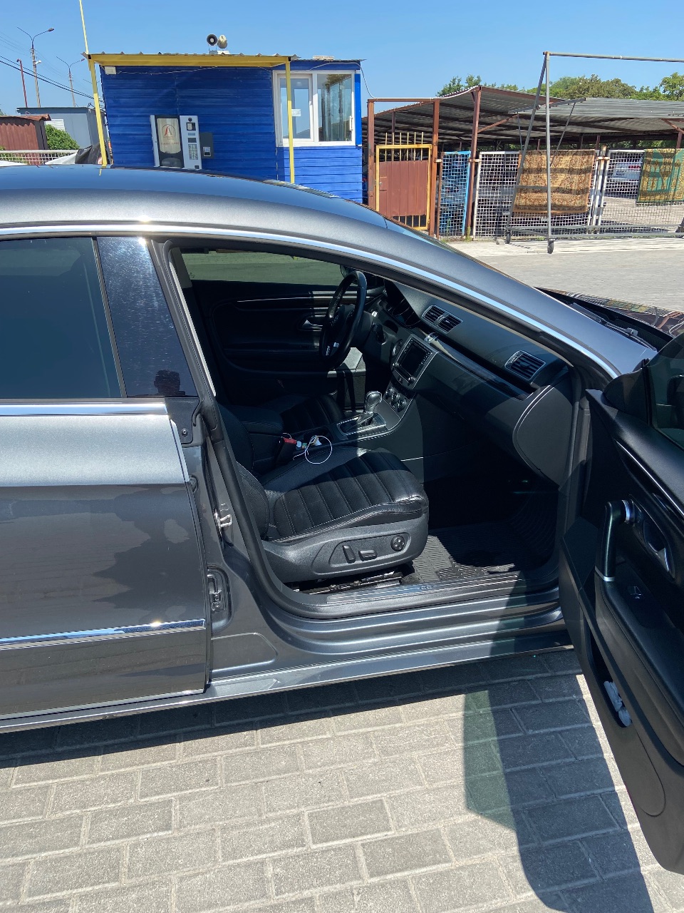 Volkswagen Passat CC - фото 5