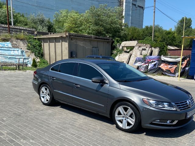 Volkswagen Passat CC - фото 2