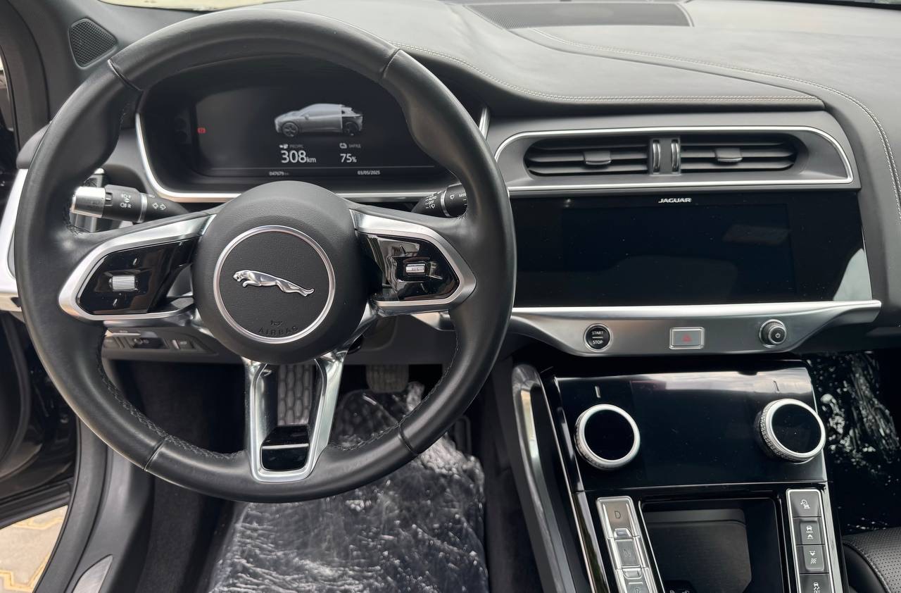Jaguar I-Pace - фото 6