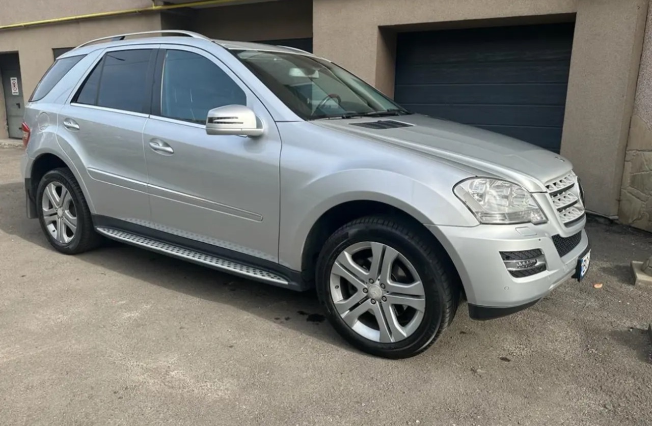 Mercedes-Benz M-Класс - фото 4