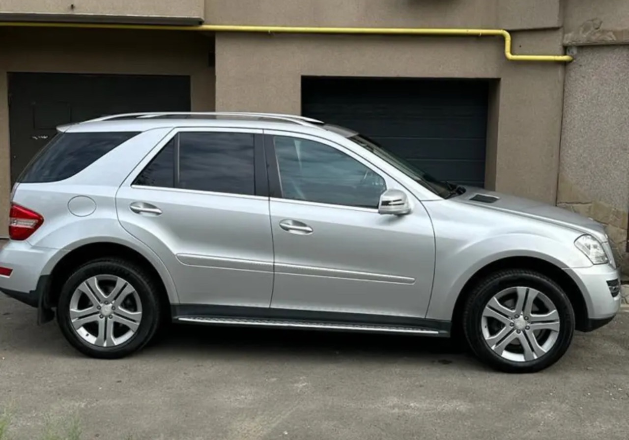 Mercedes-Benz M-Класс - фото 23