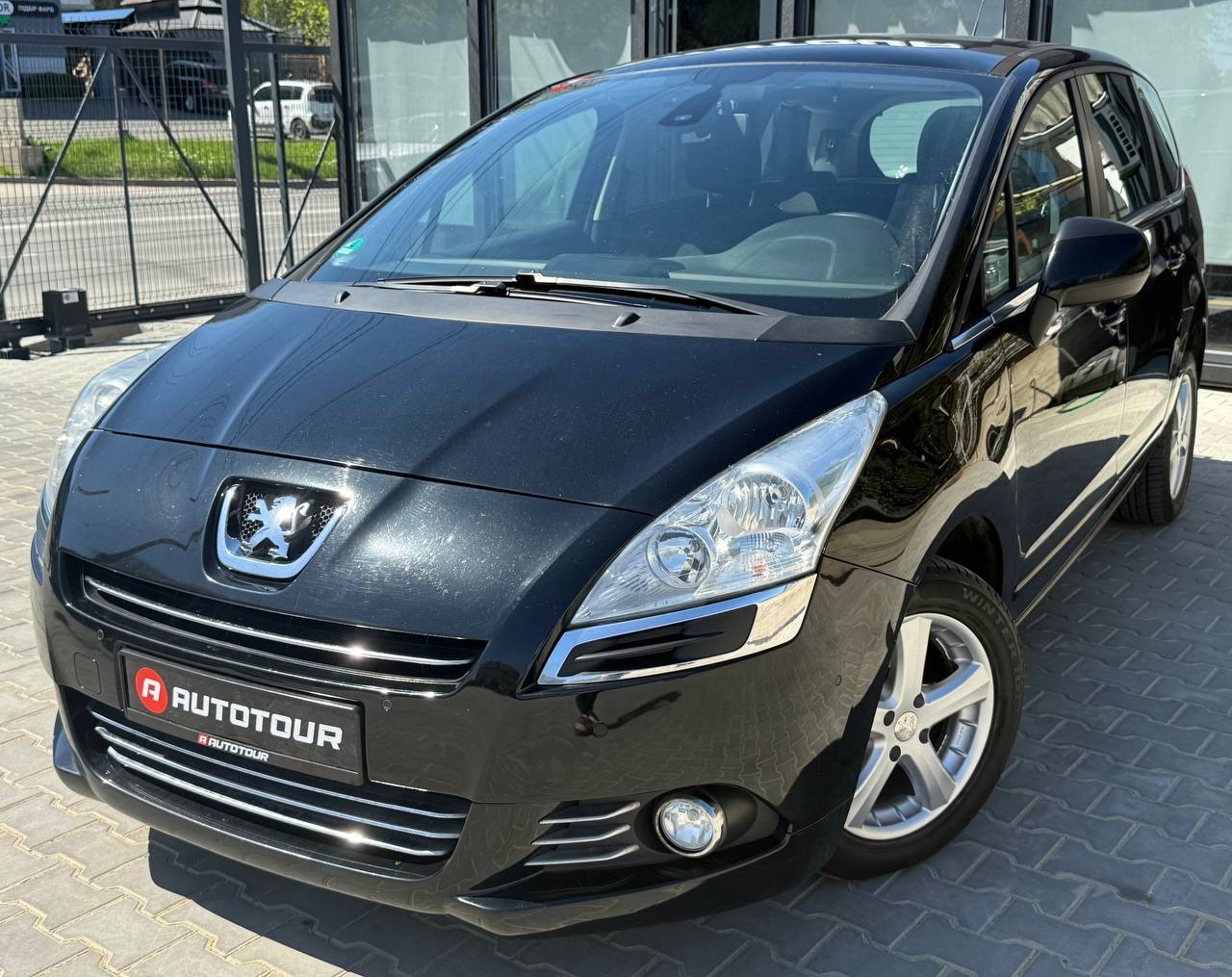 Peugeot 5008 - фото 2