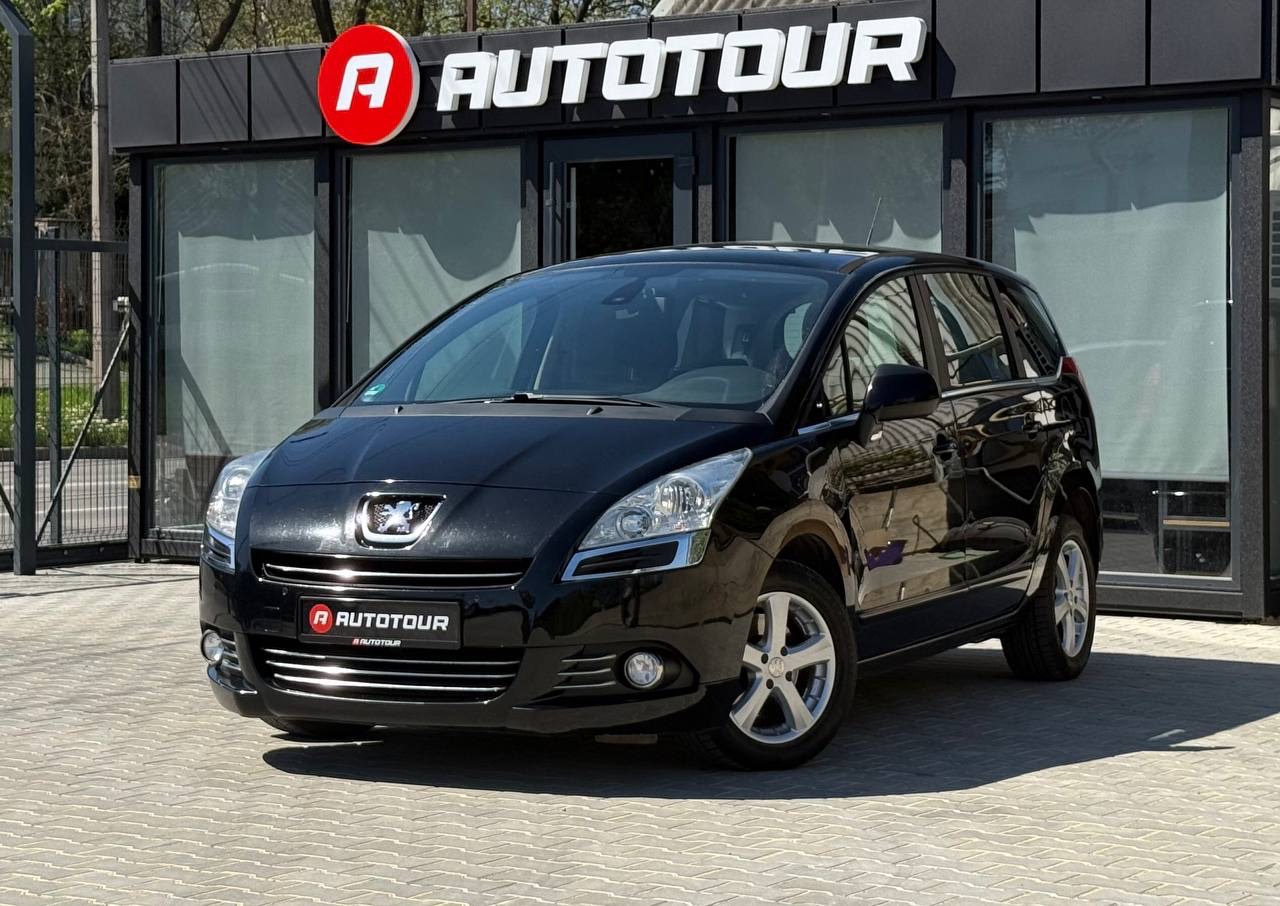 Peugeot 5008 - фото 1