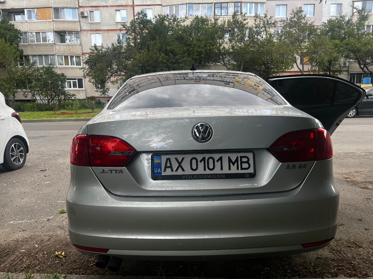 Volkswagen Jetta - фото 6