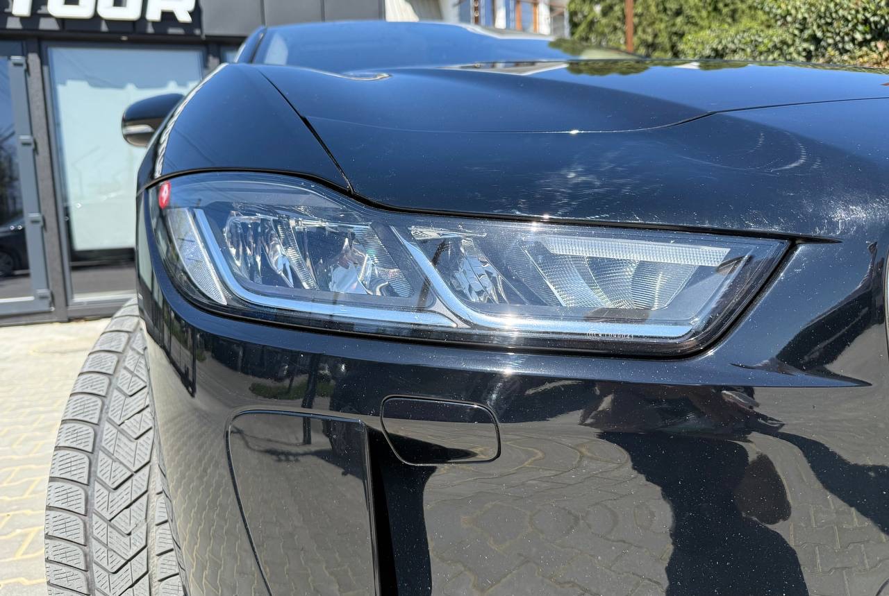 Jaguar I-Pace - фото 3